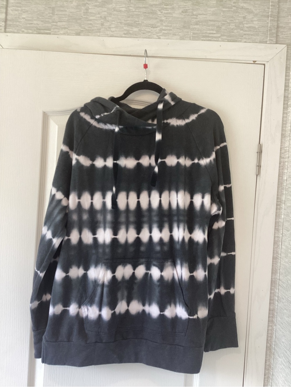 GreenTea Black & White Tie-Dye womens Hoodie XL EUC